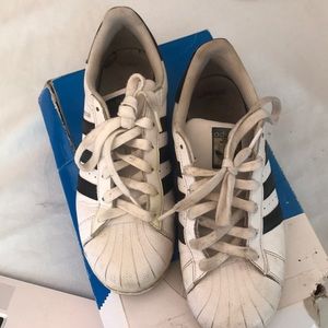 Adidas superstar original black and white
